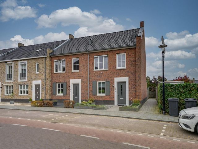 van Voornestraat 2, Rucphen