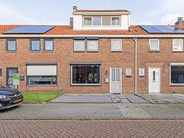 Bernhardstraat 36, Terneuzen