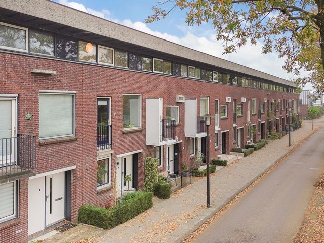 Zonnewende 85, Apeldoorn