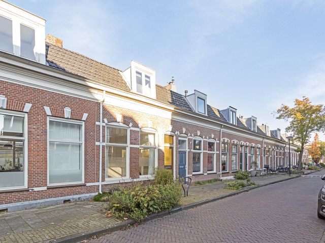 Aloelaan 26, Leiden