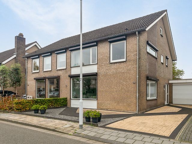 Lingestraat 57, Terneuzen