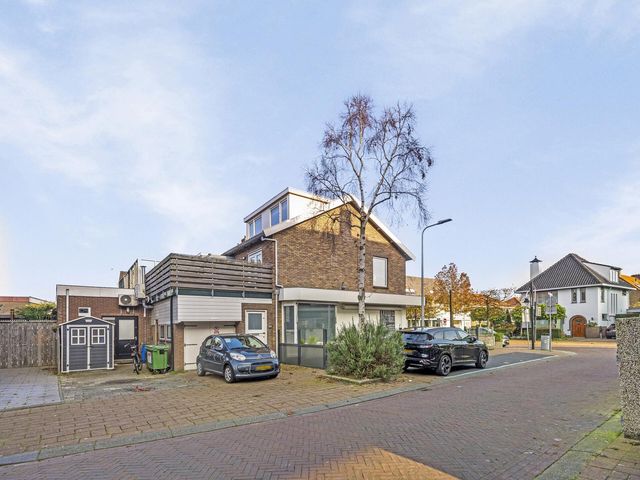 Dinsdagse Wetering 2, Voorhout