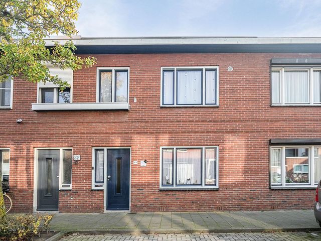 Pastoor Van Eekelenstraat 19, Bergen Op Zoom