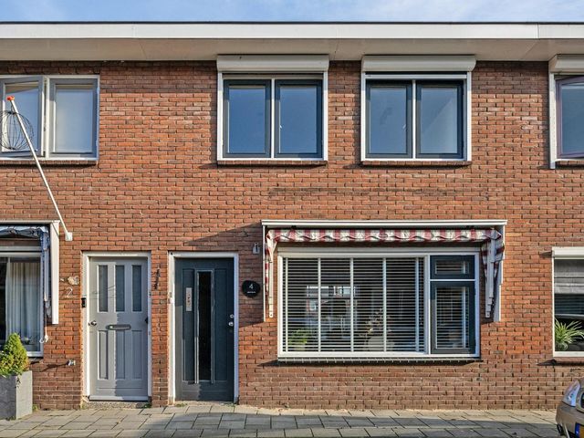 Brummelkampstraat 4, Kampen