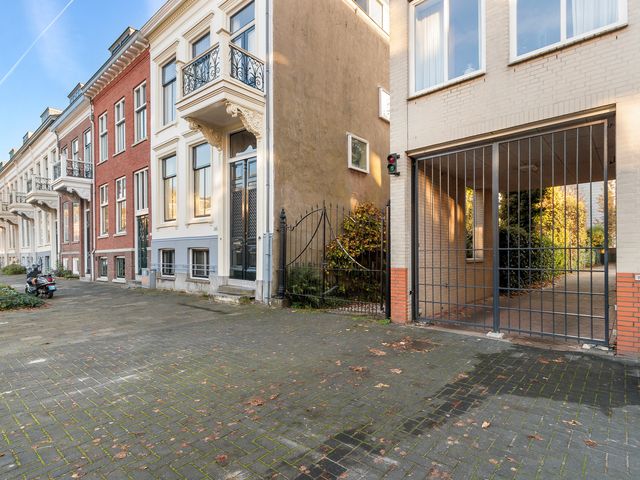 Singel 296C8, Dordrecht