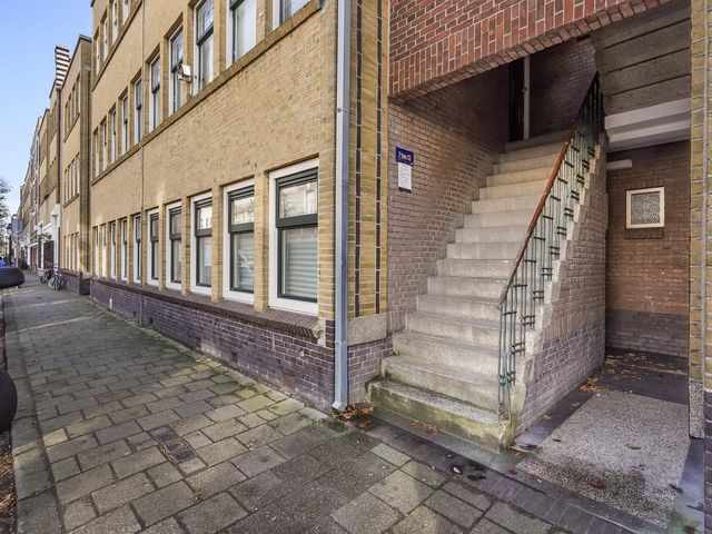 Sumatrastraat 9, 'S-Gravenhage