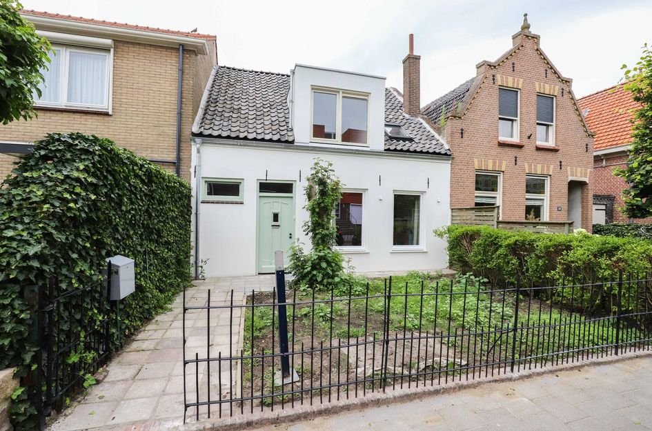 Damstraat 56