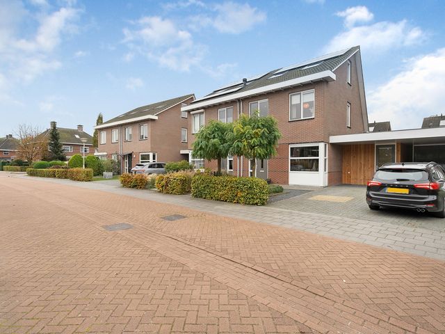 Kamferbekestraat 7, Hardenberg