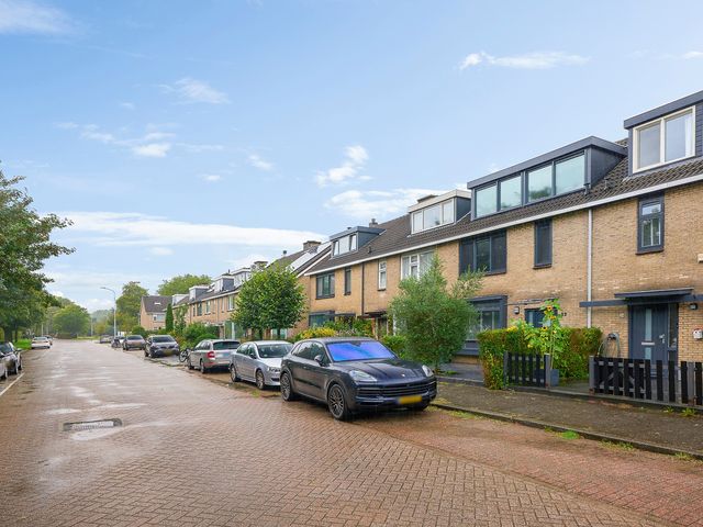 Egelantierstraat 22, Badhoevedorp