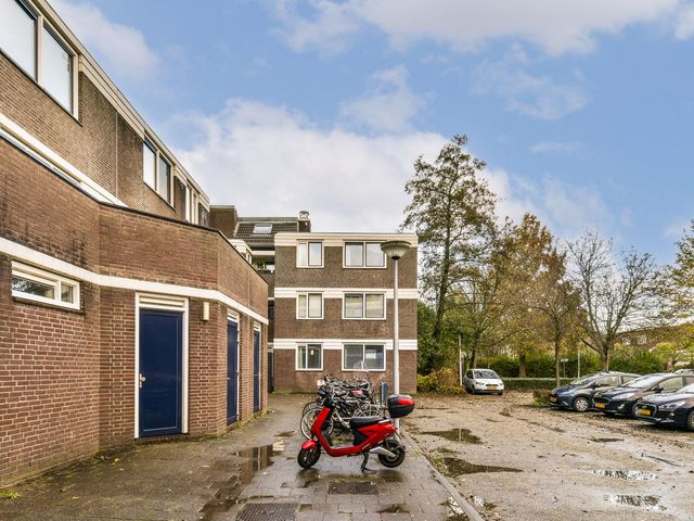 Roggekamp 143, Diemen