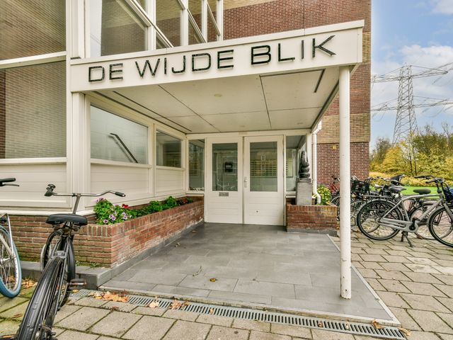 Fluitekruidweg 305, Zaandam