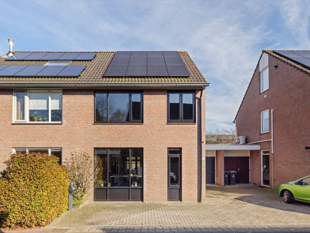 De Schutsboom 10, Boxtel