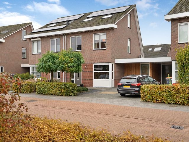 Kamferbekestraat 7, Hardenberg