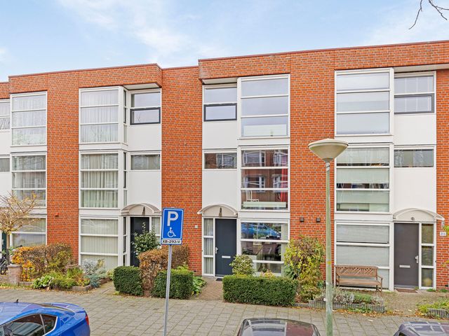 Amerongenstraat 33, 's-Gravenhage