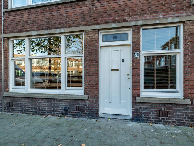 Vier Heemskinderenstraat 100, 'S-Gravenhage