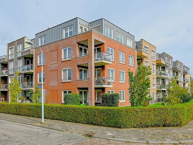 Hartingstraat 22, Nieuw-Vennep