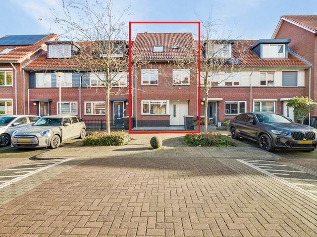 Goudzoeker 8, Rhoon