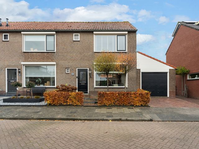 Kievitstraat 5, Bleskensgraaf ca