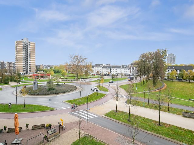 Koningsplein Flat 106C, Maastricht