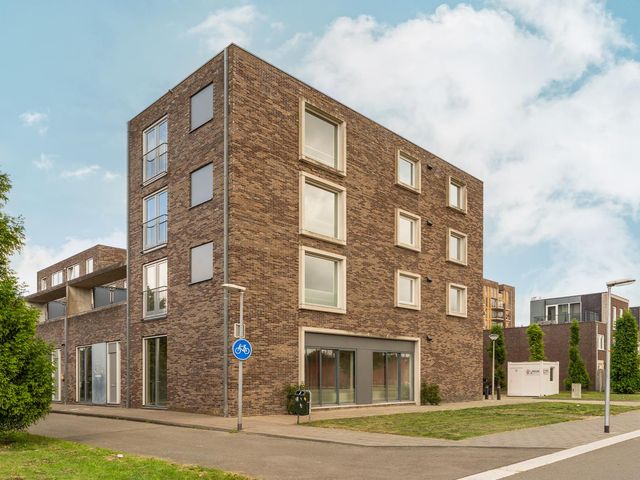 Kebajastraat 5, Almere