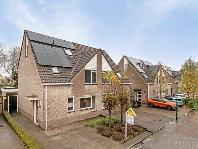 Strawinskyweg 13A, Veenendaal