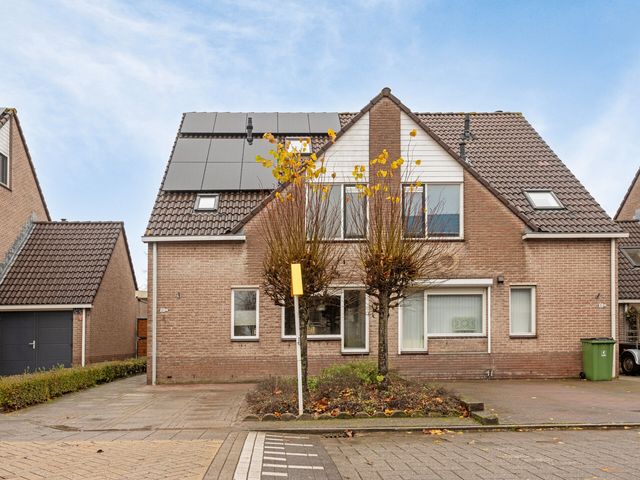 Strawinskyweg 13A, Veenendaal