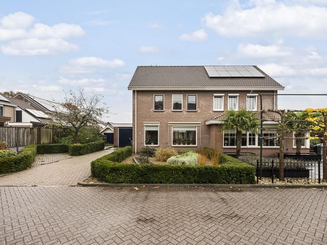 Haagwinde 37, Nieuwleusen