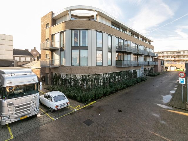 Neringstraat-Oost 23E, Uden