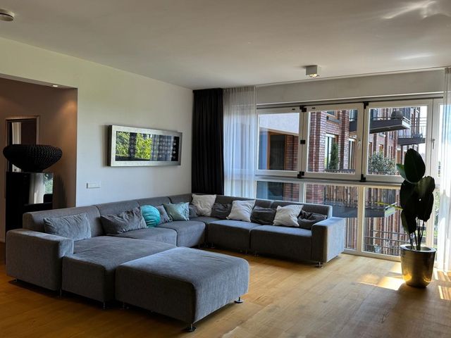 Veembroederhof 59, Amsterdam