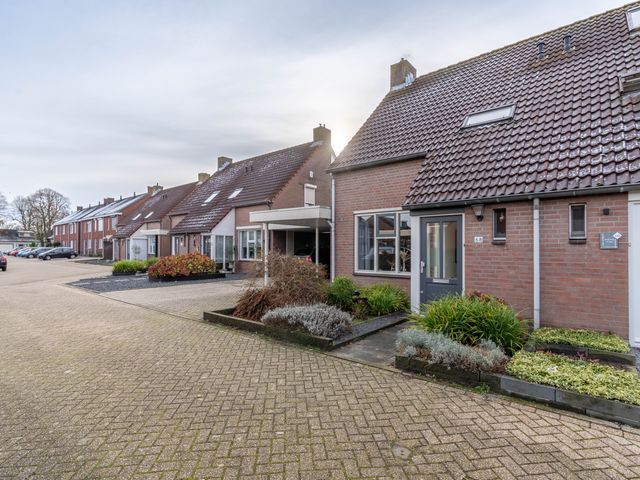 Vicarieweg 68, Leunen