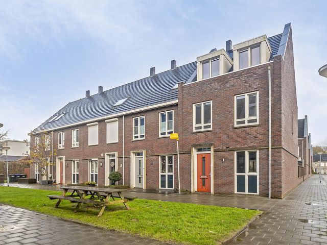 Joop den Uylstraat 16, Dordrecht