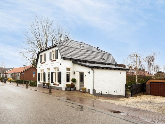 Dorpsweg 33, Hoogblokland