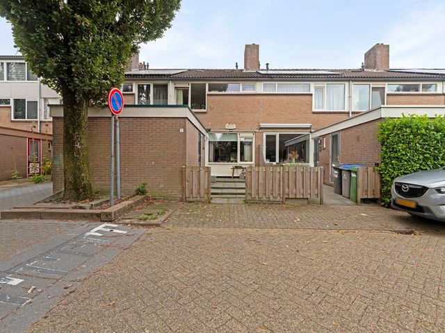 Geemansweer 10, Hardinxveld-Giessendam