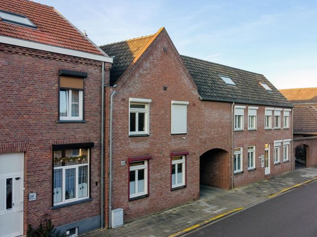 Overhoven 52, Sittard