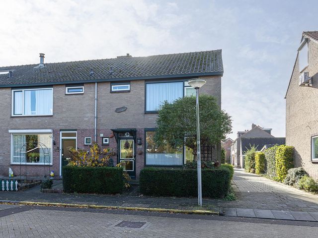 Gruttostraat 20, Bleskensgraaf Ca