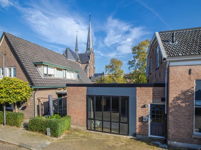 Nieuwstraat 23, Velp