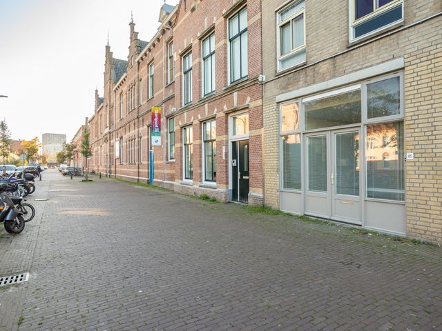 Suze Robertsonstraat 85, 'S-Gravenhage