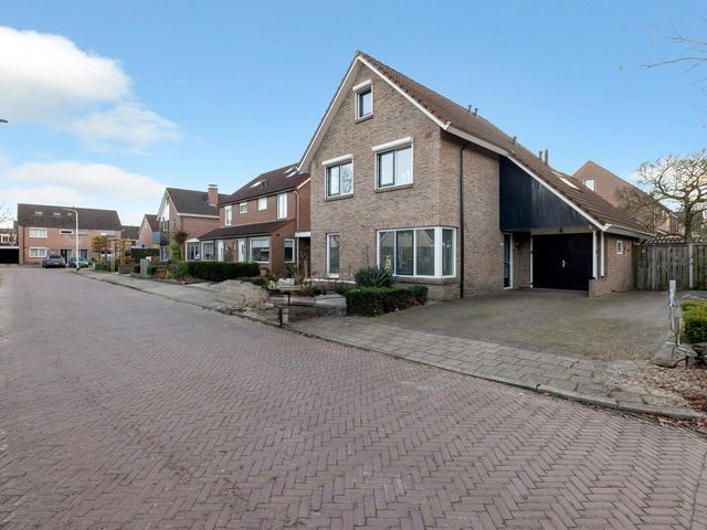 Veldkamp 108, Overdinkel