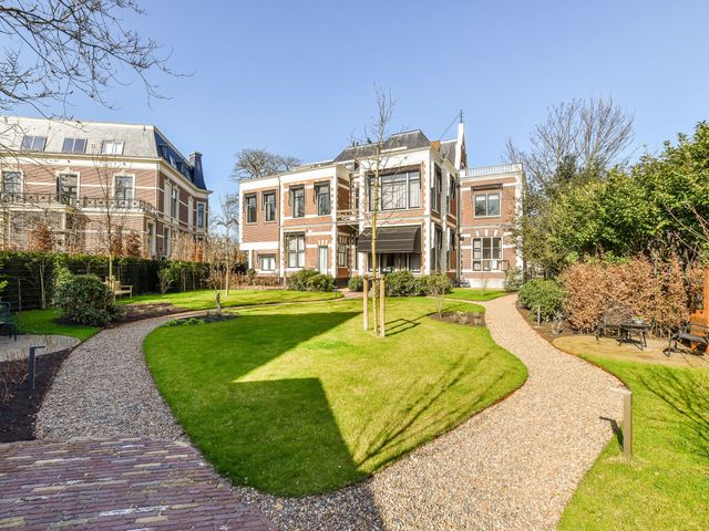 Florapark 8E, Haarlem