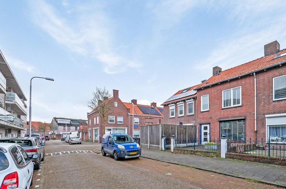 Jan van Riebeeckstraat 14