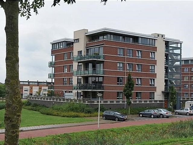 Sluisleede 8, Barendrecht