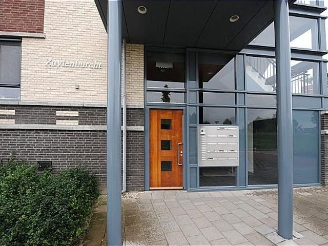 Sluisleede 8, Barendrecht