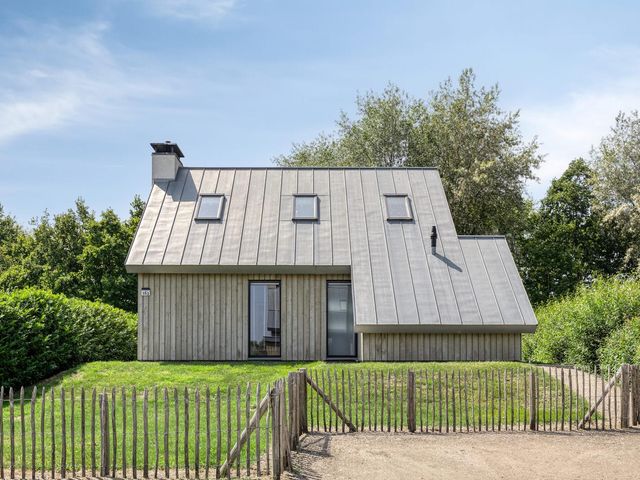 Oesterdam 163, Tholen