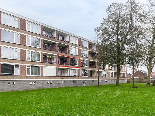 Staringlaan 136, Papendrecht