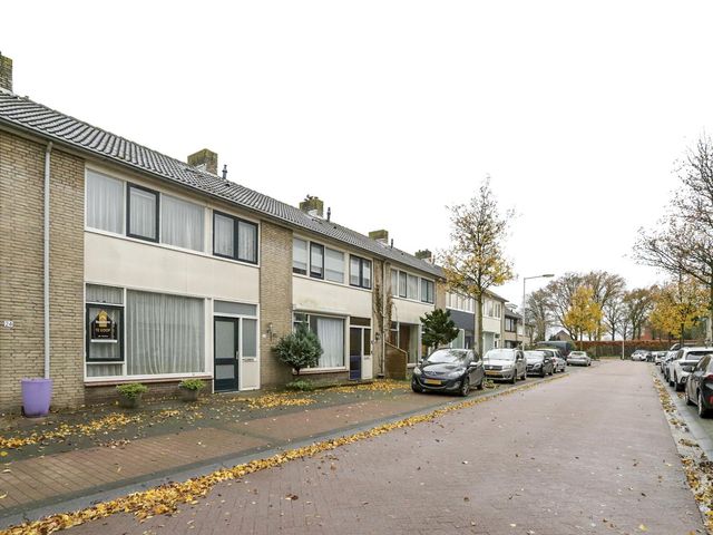 Pastoor Kuijpersstraat 22, Bergen Op Zoom