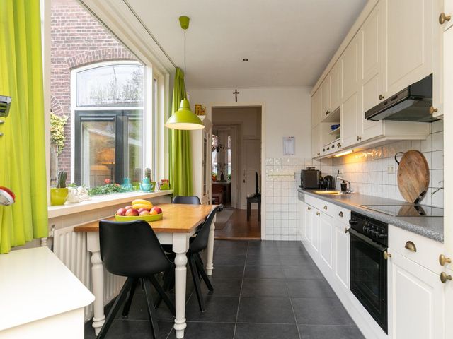 Nicolaas Pieckstraat 15, Tilburg