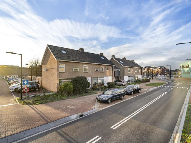 Binnenlandse Baan 26, Barendrecht