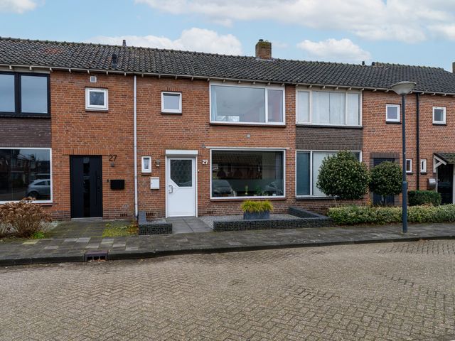 Ranonkelstraat 29, Waalwijk