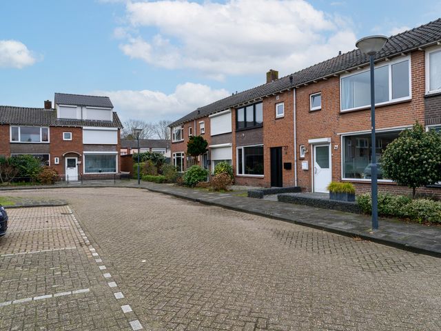 Ranonkelstraat 29, Waalwijk