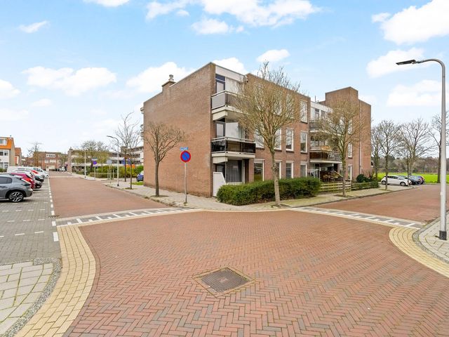 An van Gilsehof 15, Noordwijk